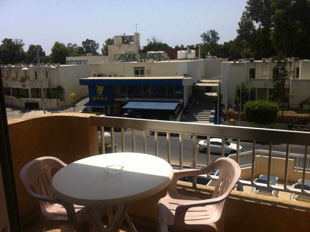 Surf & Sun Holiday Apartments Lemesós Rom bilde