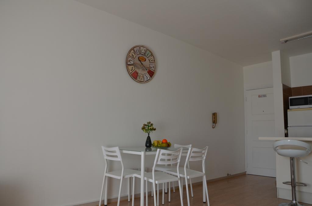 Surf & Sun Holiday Apartments Lemesós Eksteriør bilde