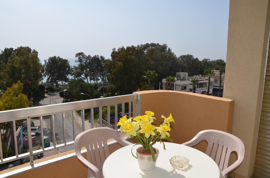 Surf & Sun Holiday Apartments Lemesós Eksteriør bilde