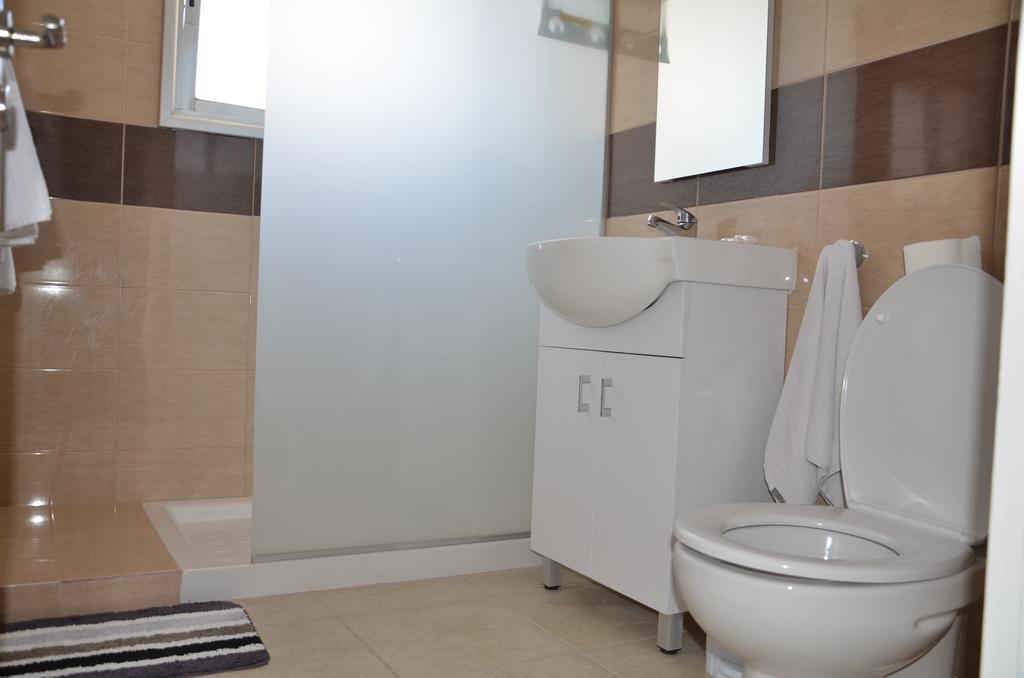 Surf & Sun Holiday Apartments Lemesós Eksteriør bilde